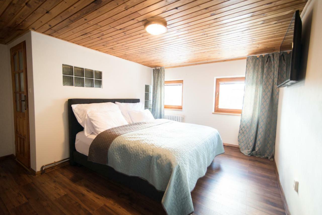 Villa Dumbierka - B&B, Wellness, Brewery, Ebikes Mýto pod Ďumbierom Kültér fotó